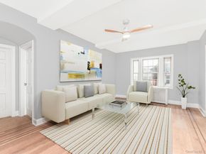 208 Centre Avenue 5k, New Rochelle NY 10805