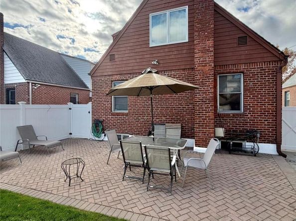 5335 192nd Street, Fresh Meadows NY 11365