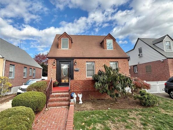 5335 192nd Street, Fresh Meadows NY 11365