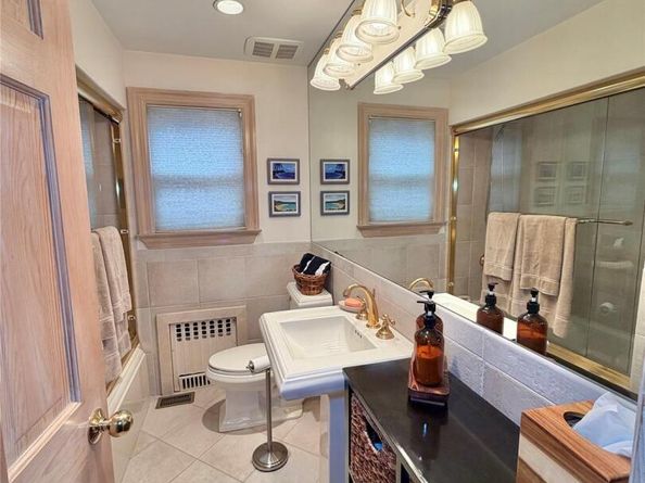 5335 192nd Street, Fresh Meadows NY 11365