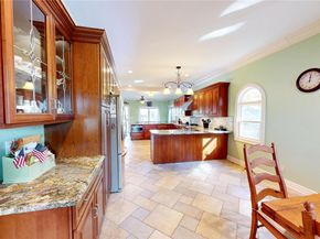 725 Scranton Avenue, East Rockaway NY 11518