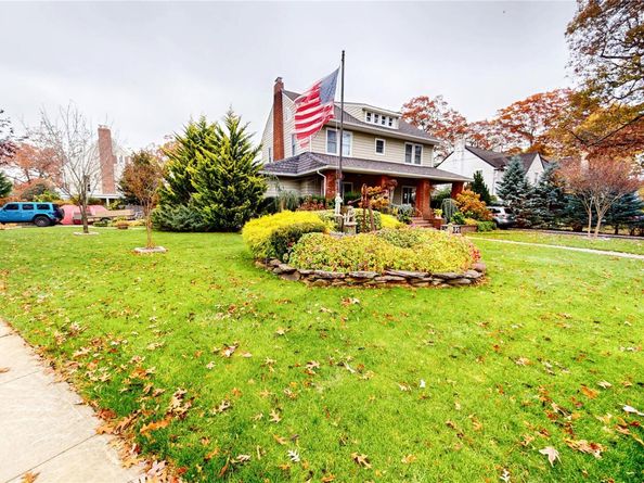 725 Scranton Avenue, East Rockaway NY 11518