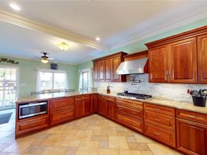 725 Scranton Avenue, East Rockaway NY 11518