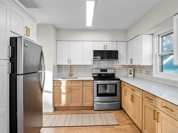 1000 Cleveland Street, Uniondale NY 11553