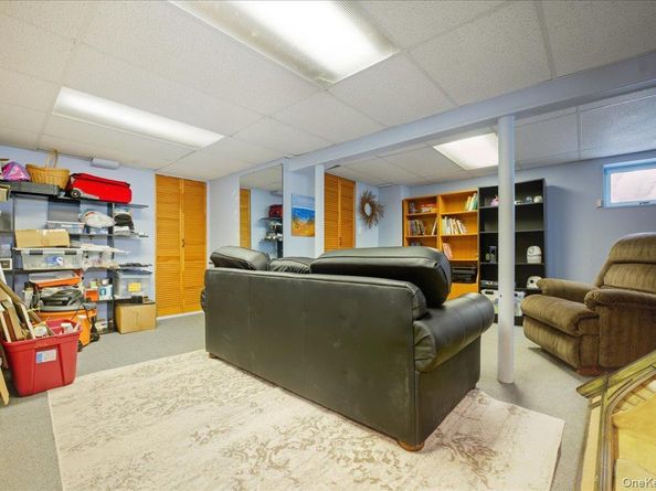 3805 Colonial Court, Seaford NY 11783