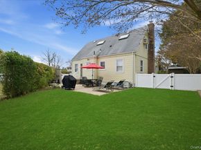 3805 Colonial Court, Seaford NY 11783