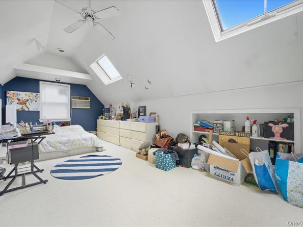 3805 Colonial Court, Seaford NY 11783