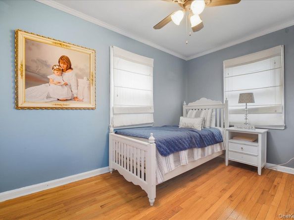 3805 Colonial Court, Seaford NY 11783