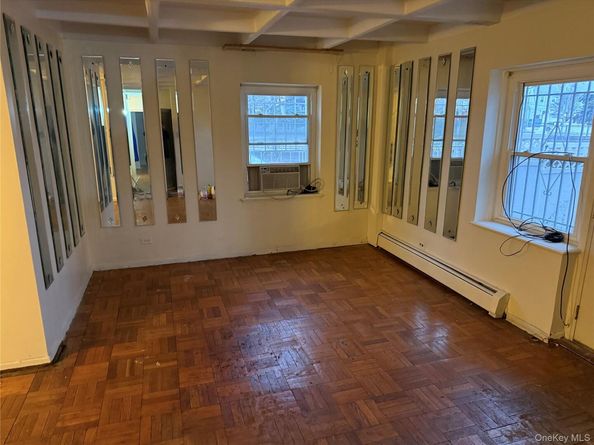 150-11 Grand Central Parkway 100GA, Briarwood NY 11432