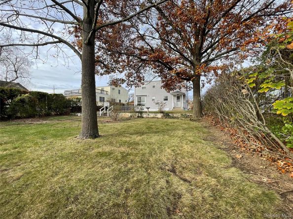 3305 1st Street, Oceanside NY 11572