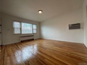 3305 1st Street, Oceanside NY 11572