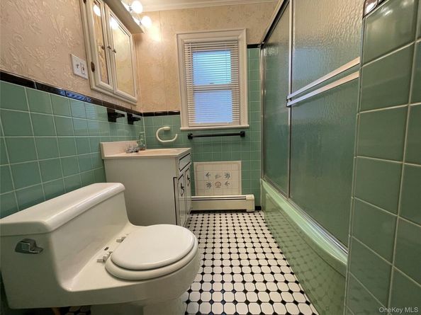 3305 1st Street, Oceanside NY 11572