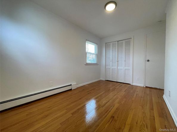 3305 1st Street, Oceanside NY 11572