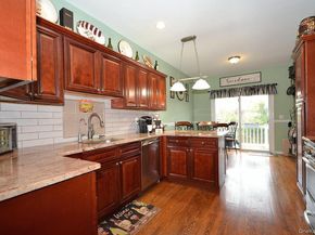 11 Macintosh, Selden NY 11784