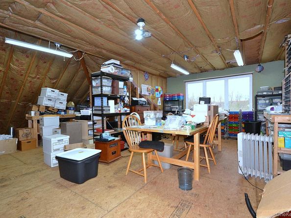 11 Macintosh, Selden NY 11784