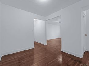 102-55 67th Road 4W, Forest Hills NY 11375