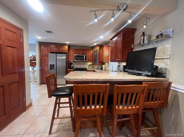 2548 Columbus Avenue, North Bellmore NY 11710