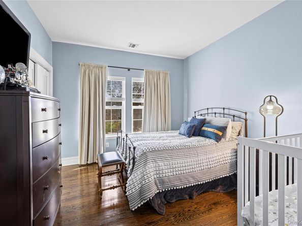 38 Hamlet Drive, Mount Sinai NY 11766