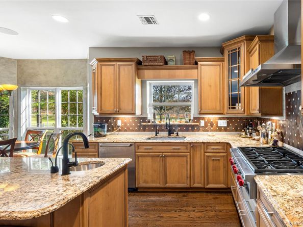 38 Hamlet Drive, Mount Sinai NY 11766