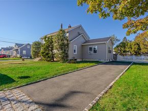 17 Andrew Avenue, Islip Terrace NY 11752