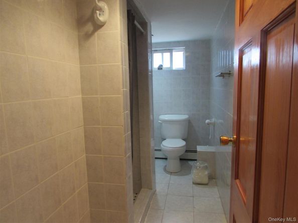 828 Windmill Avenue, West Babylon NY 11704