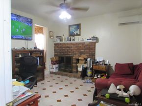 828 Windmill Avenue, West Babylon NY 11704