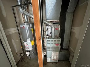 328 Prairie Court, Manorville NY 11949