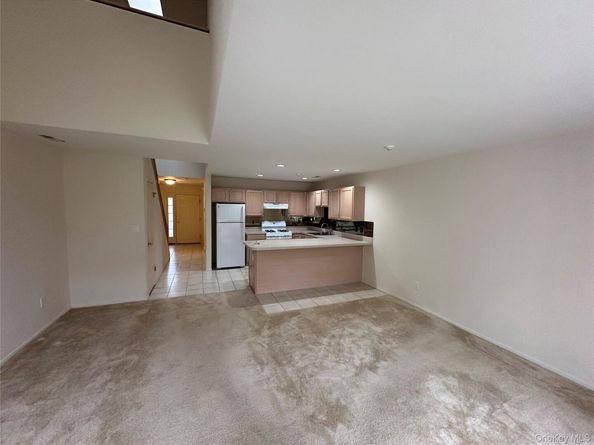 328 Prairie Court, Manorville NY 11949