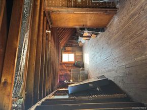 1 Glades Way, Halesite NY 11743