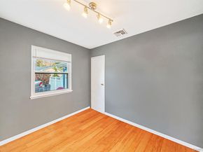 7 Hester Lane, Ronkonkoma NY 11779