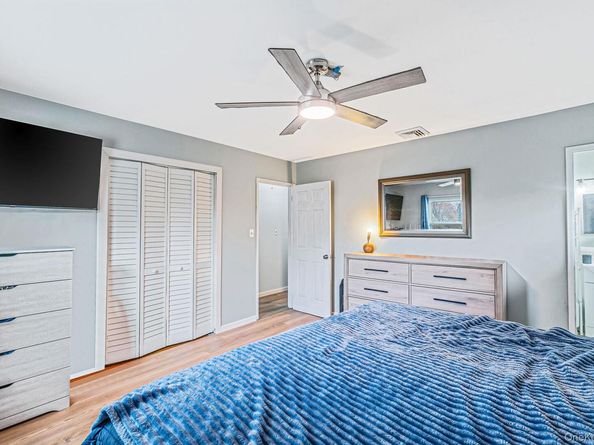 7 Hester Lane, Ronkonkoma NY 11779