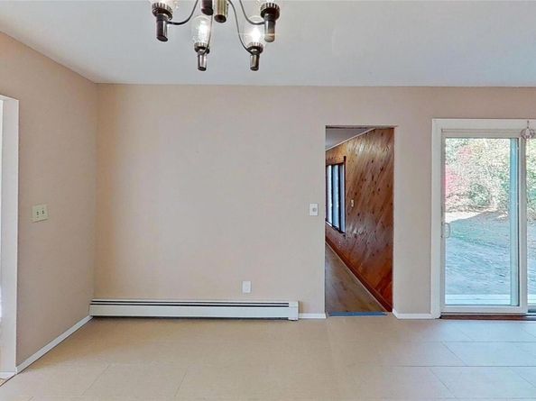 25 Hawthorne Street, Mount Sinai NY 11766