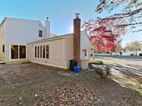 25 Hawthorne Street, Mount Sinai NY 11766