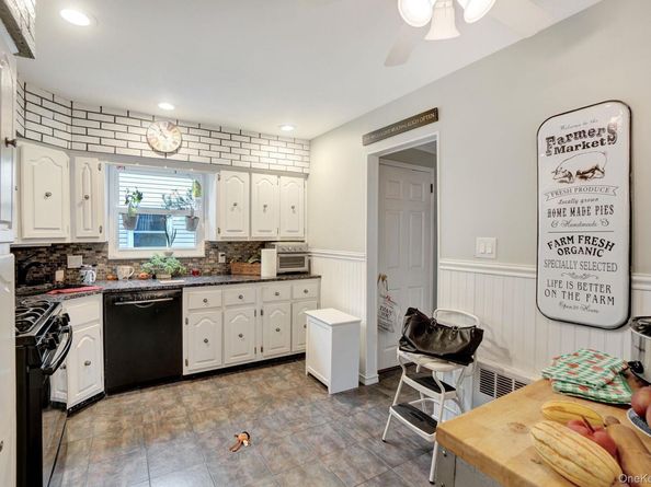 35 Gibson Boulevard, Valley Stream NY 11581