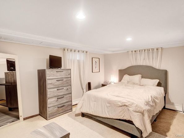 35 Gibson Boulevard, Valley Stream NY 11581