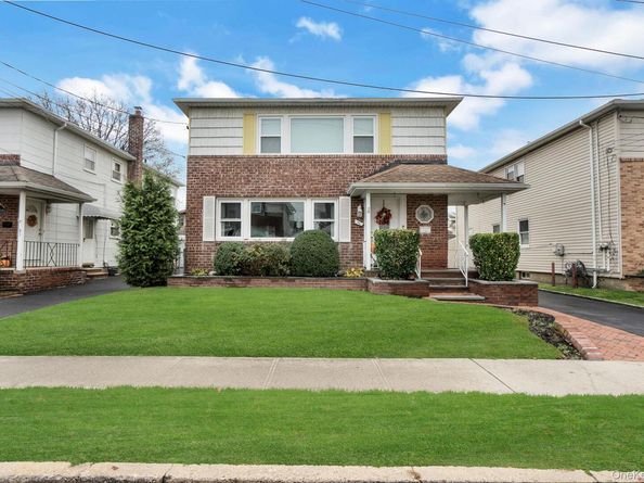 35 Gibson Boulevard, Valley Stream NY 11581
