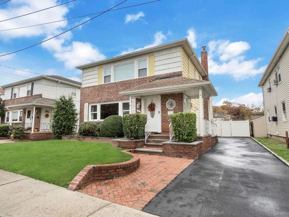 35 Gibson Boulevard, Valley Stream NY 11581