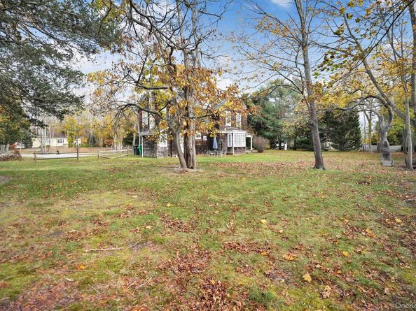 14 Halsey Avenue, East Quogue NY 11942