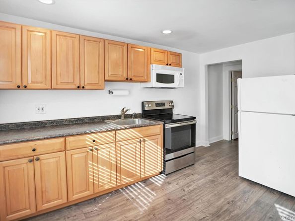 14 Halsey Avenue, East Quogue NY 11942