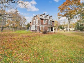 14 Halsey Avenue, East Quogue NY 11942