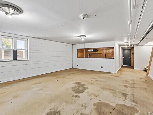 61-12 Main Street, Flushing NY 11358