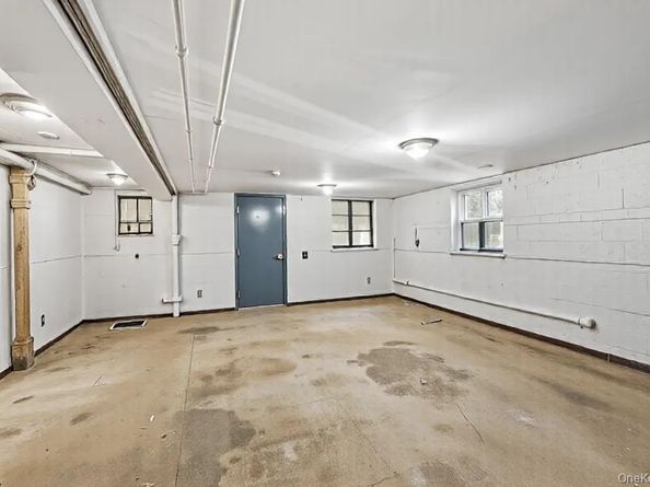 61-12 Main Street, Flushing NY 11358