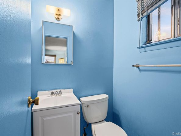 2929 Mandalay Beach Road, Wantagh NY 11793