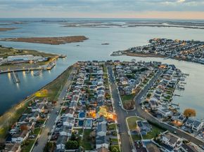 2929 Mandalay Beach Road, Wantagh NY 11793