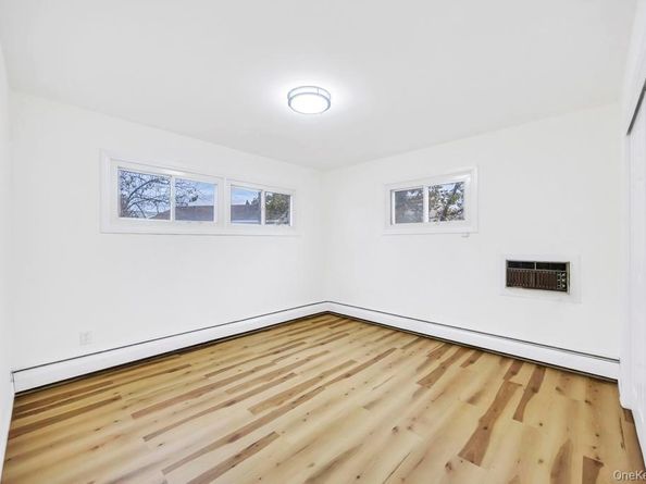 9 Redwood Lane, Levittown NY 11756