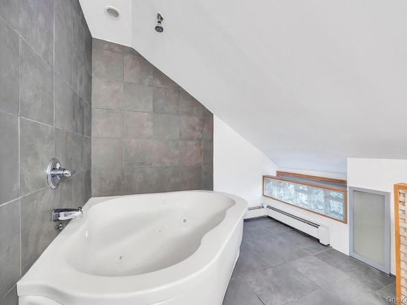 9 Redwood Lane, Levittown NY 11756