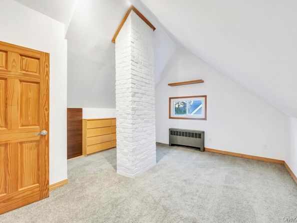 9 Redwood Lane, Levittown NY 11756