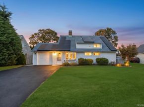 9 Redwood Lane, Levittown NY 11756