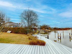 65 A Little Pine Lane, East Quogue NY 11942