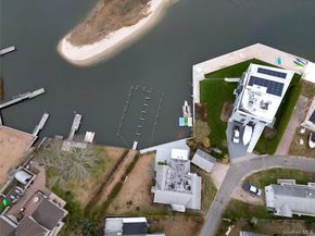 65 A Little Pine Lane, East Quogue NY 11942